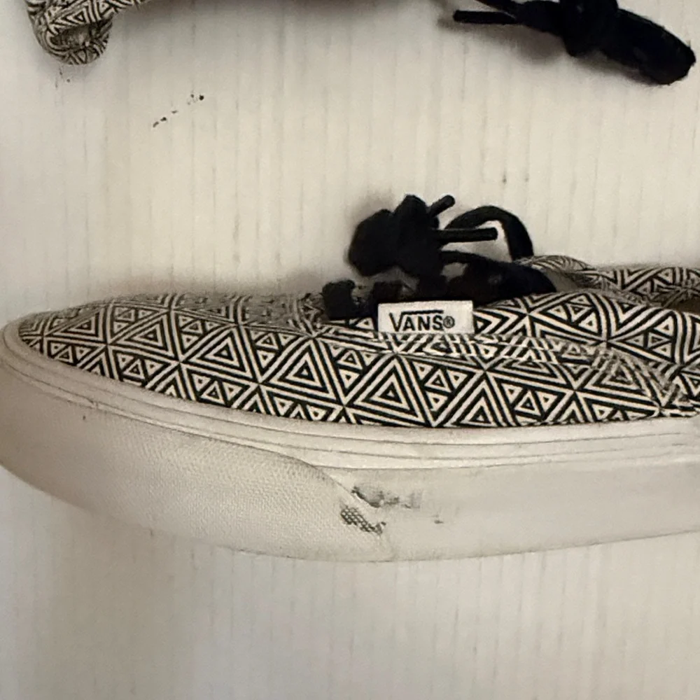 Vans sneakers featuring